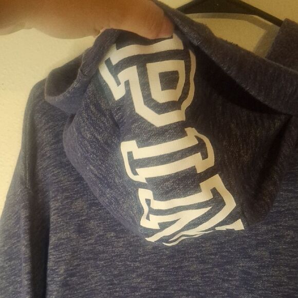 PINK Victoria's Secret Women's Hoodie size small - Picture 4 of 6